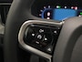 Volvo XC60 2.0 T8 Plug-in hybrid AWD Ultra Black Edition Luchtvering Panorama Trekhaak Harman Kardon 360º view 21inch Memo Stoelen Leer Apple CarPlay