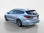 Ford Focus Wagon 1.0 EcoBoost Hybrid ST Line auto staat gepoetst boven