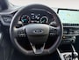 Ford Focus Wagon 1.0 EcoBoost Hybrid ST Line auto staat gepoetst boven