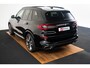 BMW X5 M50i High Executive Trekhaak - Panoramadak - Stoel Massage/Ventilatie - Warmte Comfort Pack - Head up - Harman Kardon - Driving Assistant Professional - Soft close - Comfort Acces - Interieurvoorverwarming -