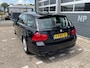 BMW 3-Serie Touring 318d Corporate Lease Luxury Line