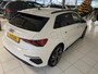 Audi A3 Sportback 45 TFSI e S edition Competition Carplay / Navigatie / Camera