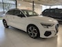 Audi A3 Sportback 45 TFSI e S edition Competition Carplay / Navigatie / Camera