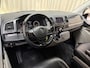 Volkswagen Transporter 2.0 TDI L2H1 DC Highline *LED* Leder / Adapt. Cruise / Carplay / Camera / Trekhaak / Navigatie / 19'' LMV / Org.NL!