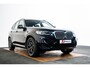 BMW X3 xDrive30e High Executive M Sport - Trekhaak - Parking/Driving Assistant - Elektrisch verwarmde voorstoelen - Stuurwielrand verwarmd - Ambiance verlichting - Adaptieve LED koplampen - Hifi -