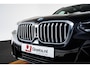 BMW X3 xDrive30e High Executive M Sport - Trekhaak - Parking/Driving Assistant - Elektrisch verwarmde voorstoelen - Stuurwielrand verwarmd - Ambiance verlichting - Adaptieve LED koplampen - Hifi -