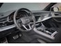 Audi Q8 55 TFSI e quattro | ADAPTIVE CRUISE | SOFTCLOSE | STOELVERWARMING | STUURVERWARMING | ELEKTRISCHE STOELEN | 360 CAMERA | SPORTSTOELEN | ELEKTRISCHE ACHTERKLEP |