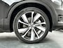 Volvo XC40 Recharge P8 AWD R-Design | Panoramadak | 360° camera | Harman Kardon | Stoel- en Stuurverwarming | Trekhaak