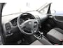 Opel Zafira 2.2-16V Elegance nette 7-zitter met navigatie
