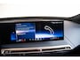 BMW iX xDrive40 Business Edition Plus 77 kWh Sportpakket - Trekhaak - Panoramadak - Multifunctionele stoelen - Warmte Comfortpakket Voor/Achter - Bowers & Wilkins - Parking/Driving Professional - Soft Close -
