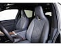 BMW iX xDrive40 Business Edition Plus 77 kWh Sportpakket - Trekhaak - Panoramadak - Multifunctionele stoelen - Warmte Comfortpakket Voor/Achter - Bowers & Wilkins - Parking/Driving Professional - Soft Close -