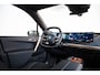 BMW iX xDrive40 Business Edition Plus 77 kWh Sportpakket - Trekhaak - Panoramadak - Multifunctionele stoelen - Warmte Comfortpakket Voor/Achter - Bowers & Wilkins - Parking/Driving Professional - Soft Close -