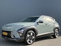 Hyundai Kona New 1.6 GDI HEV 141pk DCT Comfort Smart | Cruise Control | Navigatie | Stoel & Stuurverwaming | Navigatie