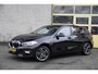 BMW 1-Serie 116i Automaat! 5drs Sport Business Edition BJ2021 Lmv 17" | Led V+A | Pdc | Navi | Dashboard verlichting | Virtual cockpit | Climate control | Cruise control | Sportstoelen | Verwarmde voorstoelen | Getint glas