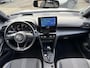 Toyota Yaris Cross 1.5 Hybrid Adventure ** NAVIGATIE/ JBL AUDIO/ HEAD-UP DISPLAY/ PAKEERSENSOREN/ KEYLESS ENTRY/ ELEKTRISCHE ACHTERKLEP**