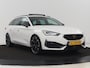 CUPRA Leon 1.4 eHybrid VZ | 245pk | Panoramadak | Stoelverwarming | Camera | Carplay | Adaptive cruise | Keyless | Navigatie | 19'' | Sportstoelen | Full LED | PHEV | Plug In