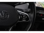 Volkswagen ID.3 First Plus 58 kWh / Nederlandse Auto / Eerste Eigenaar / Apple Car Play / Navigatie / Stuurwielverwarming / Stoelverwarming / Parkeercamera /