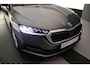 Skoda Octavia Combi Business Edition 1.0 eTSI 110pk DSG Automaat Navigatie, Cruise control, Elektrische achterklep, Parkeersensoren, LED koplampen, Airco, App connect
