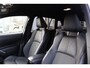 Toyota Corolla Cross 2.0 HYBRID 184PK FIRST-EDITION BLIND-SPOT EL-ACHTERKLEP LM-VELGEN KEYLESS PARK-SENSOREN STOELVERW DRAADLOOS-LADEN AD-CRUISE BLUETOOTH