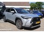 Toyota Corolla Cross 2.0 HYBRID 184PK FIRST-EDITION BLIND-SPOT EL-ACHTERKLEP LM-VELGEN KEYLESS PARK-SENSOREN STOELVERW DRAADLOOS-LADEN AD-CRUISE BLUETOOTH