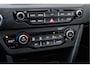 Kia e-Niro ExecutiveLine 64 kWh Schuifdak/ Stoel-stuurverwarming/ Leer/ Camera/ Navigatie/ Jbl/ Carplay/ Full led/ Adapt. cruise