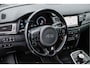 Kia e-Niro ExecutiveLine 64 kWh Schuifdak/ Stoel-stuurverwarming/ Leer/ Camera/ Navigatie/ Jbl/ Carplay/ Full led/ Adapt. cruise
