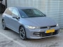 Volkswagen Golf 1.5 eHybrid 204PK DSG Life Edition / Ergo Active Stoel / Digital Cockpit Pro / Getint Glas / 18''LMV / VW
