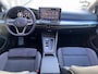 Volkswagen Golf 1.5 eHybrid 204PK DSG Life Edition / Ergo Active Stoel / Digital Cockpit Pro / Getint Glas / 18''LMV / VW