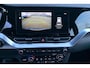 Kia e-Niro DynamicLine 64 kWh Stoel-en-Stuurverwarming | 3-fase | Achteruitrijcamera | Navigatie | Apple CarPlay & Android Auto