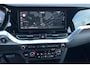 Kia e-Niro DynamicLine 64 kWh Stoel-en-Stuurverwarming | 3-fase | Achteruitrijcamera | Navigatie | Apple CarPlay & Android Auto