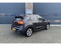Kia e-Niro DynamicLine 64 kWh Stoel-en-Stuurverwarming | 3-fase | Achteruitrijcamera | Navigatie | Apple CarPlay & Android Auto