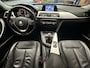 BMW 3-Serie 320i EFFICIENT DYNAMICS UPGRADE EDITION NAVIGATIE ZWART LEDER STOELVERWARMING LM VELGEN 18 INCH ZEER MOOI !!