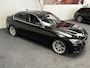 BMW 3-Serie 320i EFFICIENT DYNAMICS UPGRADE EDITION NAVIGATIE ZWART LEDER STOELVERWARMING LM VELGEN 18 INCH ZEER MOOI !!