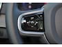 Volvo XC90 T8 Recharge AWD Ultra Dark - Luchtvering - Panorama/schuifdak - IntelliSafe Assist & Surround - 360º Camera - Bowers & Wilkins audio - Verwarmde voorstoelen, stuur & achterbank - Parkeersensoren voor & achter - Elektr. bedienb. voorstoelen met geheugen - Geventileerde voorstoelen - Head up display - Draadloze tel. lader - Extra getint glas - Elektr. inklapbare trekhaak - 22' LMV