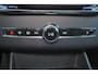 Volvo XC90 T8 Recharge AWD Ultra Dark - Luchtvering - Panorama/schuifdak - IntelliSafe Assist & Surround - 360º Camera - Bowers & Wilkins audio - Verwarmde voorstoelen, stuur & achterbank - Parkeersensoren voor & achter - Elektr. bedienb. voorstoelen met geheugen - Geventileerde voorstoelen - Head up display - Draadloze tel. lader - Extra getint glas - Elektr. inklapbare trekhaak - 22' LMV
