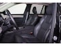 Volvo XC90 T8 Recharge AWD Ultra Dark - Luchtvering - Panorama/schuifdak - IntelliSafe Assist & Surround - 360º Camera - Bowers & Wilkins audio - Verwarmde voorstoelen, stuur & achterbank - Parkeersensoren voor & achter - Elektr. bedienb. voorstoelen met geheugen - Geventileerde voorstoelen - Head up display - Draadloze tel. lader - Extra getint glas - Elektr. inklapbare trekhaak - 22' LMV