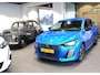 Peugeot 208 * Hybride + Benzine * Automaat * 100 e-DCS6 Allure * Navigatie * 1/2 Lederen Interieur * Climate en Adaptive Cruise Control * Voor en Achter Parkeer Camera * Lichtmetalen Velgen * Vingerhoets; Vierde generatie Eersteklas Service !