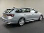 Skoda Octavia Combi 1.5 TSI MHEV Business Selection Camera / PDC / Trekhaak / Stoel & Stuurverw. / Carplay / Standkachel