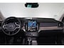 Volvo XC90 T8 Recharge AWD Ultra Dark - Luchtvering - Panorama/schuifdak - IntelliSafe Assist & Surround - 360º Camera - Bowers & Wilkins audio - Verwarmde voorstoelen, stuur & achterbank - Parkeersensoren voor & achter - Elektr. bedienb. voorstoelen met geheugen - Geventileerde voorstoelen - Head up display - Draadloze tel. lader - Extra getint glas - 21' LMV