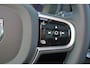 Volvo XC90 T8 Recharge AWD Ultra Dark - Luchtvering - Panorama/schuifdak - IntelliSafe Assist & Surround - 360º Camera - Bowers & Wilkins audio - Verwarmde voorstoelen, stuur & achterbank - Parkeersensoren voor & achter - Elektr. bedienb. voorstoelen met geheugen - Geventileerde voorstoelen - Head up display - Draadloze tel. lader - Extra getint glas - 21' LMV