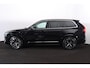 Volvo XC90 T8 Recharge AWD Ultra Dark - Luchtvering - Panorama/schuifdak - IntelliSafe Assist & Surround - 360º Camera - Bowers & Wilkins audio - Verwarmde voorstoelen, stuur & achterbank - Parkeersensoren voor & achter - Elektr. bedienb. voorstoelen met geheugen - Geventileerde voorstoelen - Head up display - Draadloze tel. lader - Extra getint glas - 21' LMV