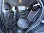 Hyundai Kona Electric EV Fashion 64 kWh / Fabrieksgarantie tot 12-2027 / Accu SoH 100% / Warmtepomp Navigatie / Stuur- en stoelverwarming / Dode hoek detectie / Apple Carplay Android / 17" LM wielen /