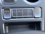 Hyundai Kona Electric EV Fashion 64 kWh / Fabrieksgarantie tot 12-2027 / Accu SoH 100% / Warmtepomp Navigatie / Stuur- en stoelverwarming / Dode hoek detectie / Apple Carplay Android / 17" LM wielen /