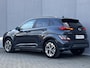 Hyundai Kona Electric EV Fashion 64 kWh / Fabrieksgarantie tot 12-2027 / Accu SoH 100% / Warmtepomp Navigatie / Stuur- en stoelverwarming / Dode hoek detectie / Apple Carplay Android / 17" LM wielen /