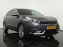 Kia Niro 1.6 GDi Hybrid ExecutiveLine - Lederen bekleding - Stoel- en stuurverwarming - Navigatie - Camera - 12 maanden garantie