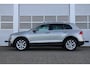 Volkswagen Tiguan 1.5 TSI 150pk DSG ACT Highline | Trekhaak | Panoramadak | Stoelverwarming | Camera | Navigatie