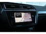 Volkswagen Tiguan 1.5 TSI 150pk DSG ACT Highline | Trekhaak | Panoramadak | Stoelverwarming | Camera | Navigatie