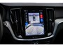 Volvo V60 2.0 T6 Plug-in hybrid AWD Plus Dark | Harman Kardon Audio | Trekhaak | Stoel- / Stuurverwarming Voor + Achter | 360 Camera | Adaptive Cruise | Google | Carplay | Dodehoekdetectie