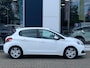 Peugeot 208 1.2 Puretech 82pk Signature | Navigatie | Airconditioning | Cruise control | Bluetooth | Parkeersensoren achter | DAB+