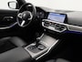 BMW 3-Serie 318i Executive Edition M-Sport | CAMERA | CARPLAY | STOELVERWARMING